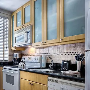 The Traymore Apartment *