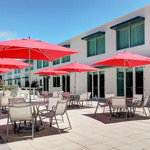 Отель By Marriott Miami Сарфсайд