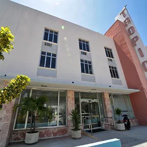Tropics Miami 3*