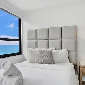Beautiful Oceanside Retreat With Service 1606 Lägenhet