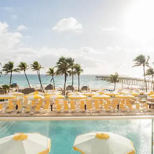Resort Newport Beachside & 4*