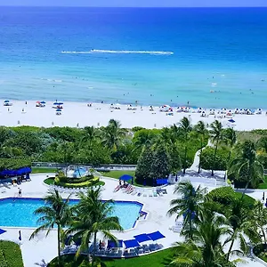 Seacoast Tower Apartamento *