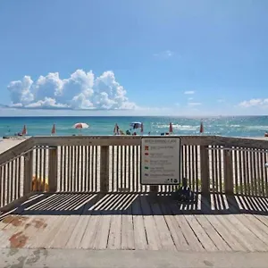 Con Balcon Hacia La Playa 115 *