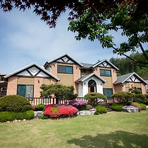 Watch Flower Holiday home
