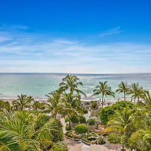 Luxury With Ocean Front View Miami Beach